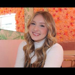 Meet your Posher, Isabel